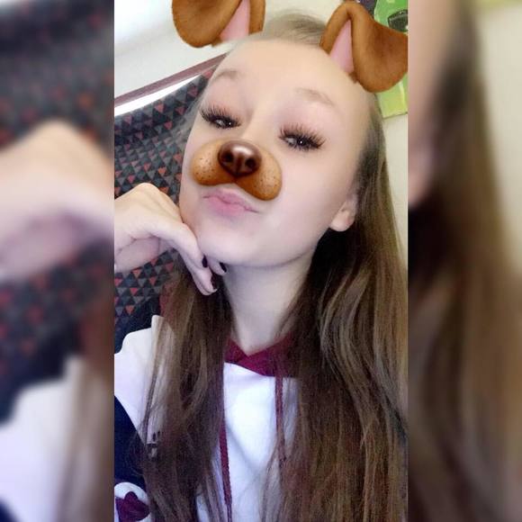 Meet your Posher, Macy - Picture 1 of 1